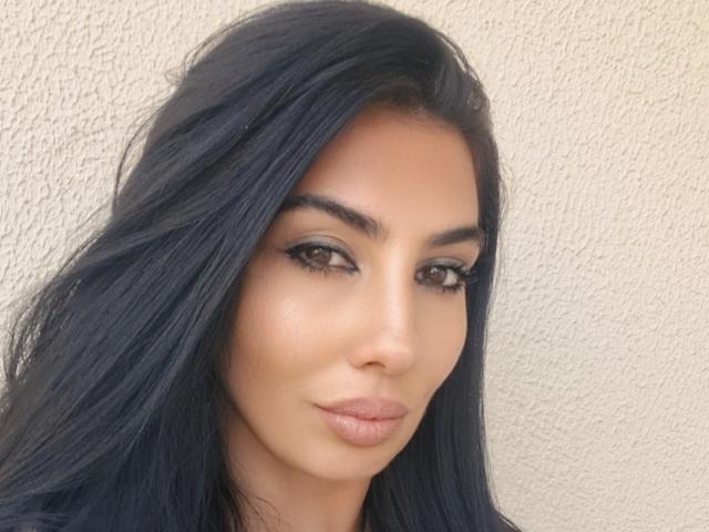 BrunetteBabe69 - Live sex cam - 25366857
