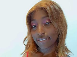 EmelyRogers - Sexe cam en vivo - 25370809