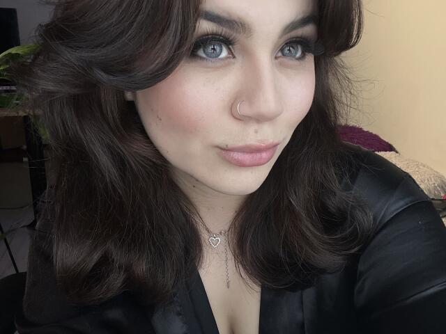 ShantallParis - Live porn &amp; sex cam - 25371025