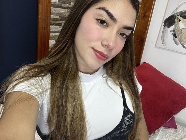 SharonKlart - Live porn &amp; sex cam - 25374425