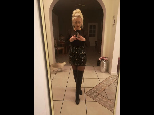 Michaela2015-hot - Live sex cam - 25375909