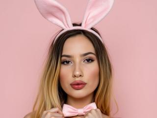 ElzaKomx - Live porn &amp; sex cam - 25376937