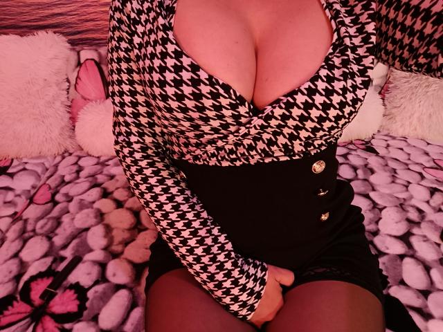 AmberSunshine - Sexe cam en vivo - 25379641