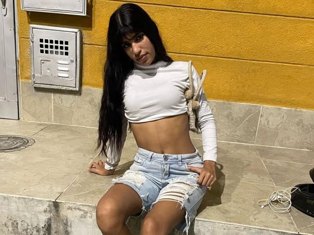 JuliettaLopez - Live sex cam - 25380229