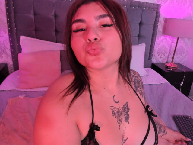 KatiaRodriguez - Live sex cam - 25383053