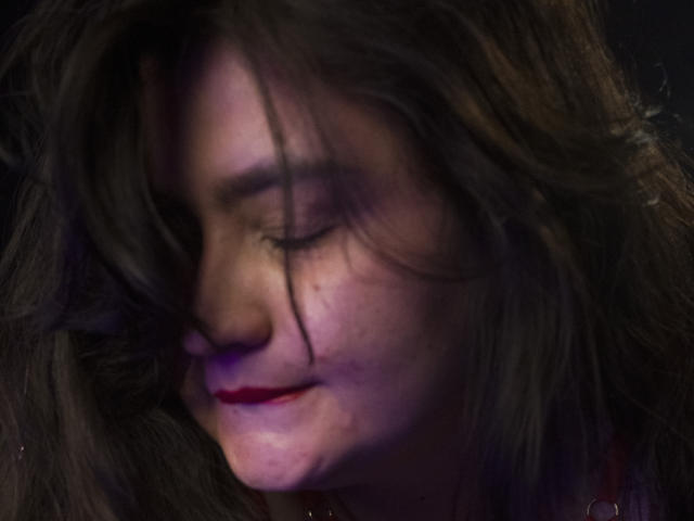 ZoeThoms - Sexe cam en vivo - 25384021