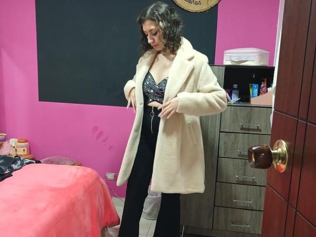 ElizaCanterville - Live porn &amp; sex cam - 25384661
