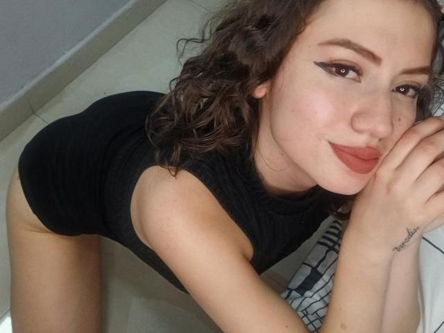 ElizaCanterville - Live porn &amp; sex cam - 25384681