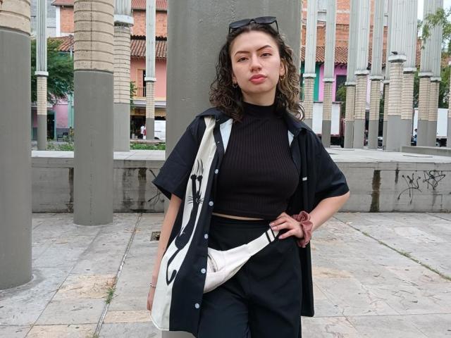ElizaCanterville - Live porn &amp; sex cam - 25384705