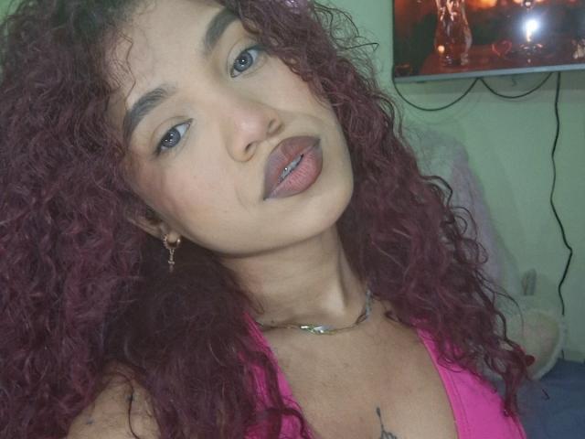 KathaleyaToms - Live Sex Cam - 25385853