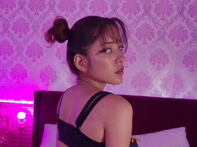 MiaSinclairX - Live sex cam - 25388933