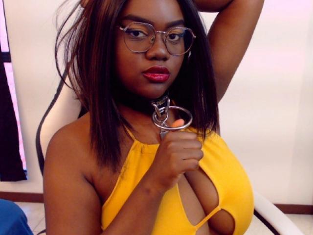 RoseBeckers - Live porn &amp; sex cam - 25389681