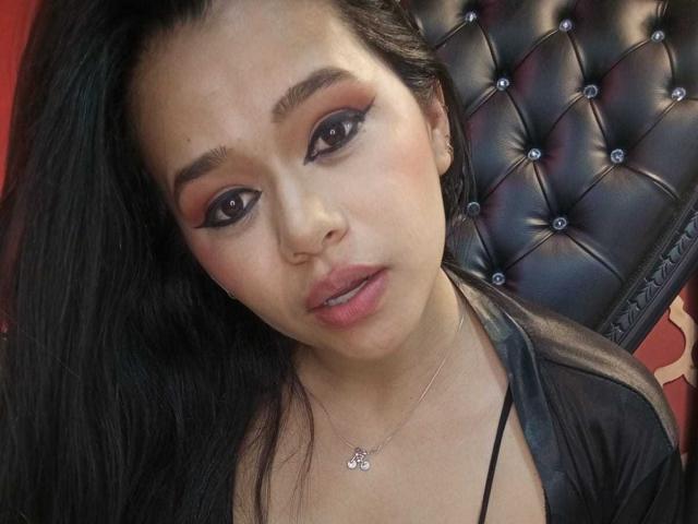MistressVictoriaa - Sexe cam en vivo - 25393441