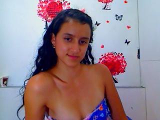 QueenIsabella - Live sex cam - 2539405