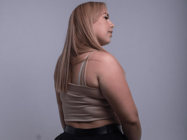 ZaharaBennet - Live sex cam - 25397125