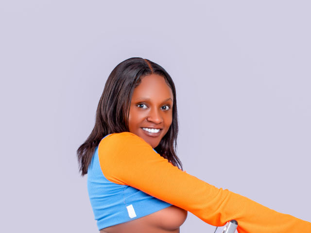 SexyMhyrah - Live sex cam - 25398401