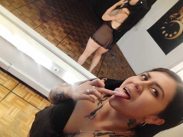 PamelaJonness - Live porn &amp; sex cam - 25401169