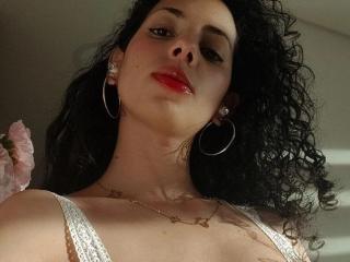 MoniqueCurlz - Live porn &amp; sex cam - 25401897