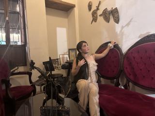 EmilyTon - Live porn &amp; sex cam - 25402525