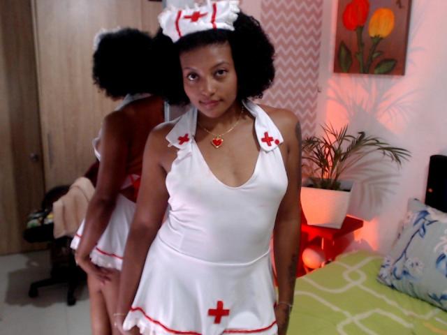 StefyRoldans - Live porn &amp; sex cam - 25402729