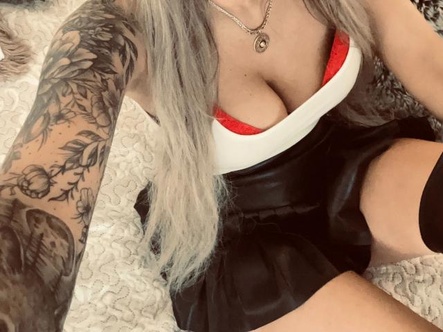 LadyKatie-hot - Sexe cam en vivo - 25404321