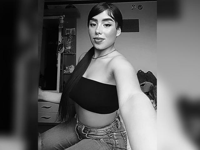 JulieAddams - Live sexe cam - 25405977