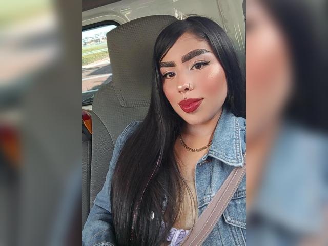 JulieAddams - Live sex cam - 25406025