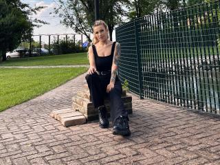 ZoeyMarie - Live sex cam - 25406917