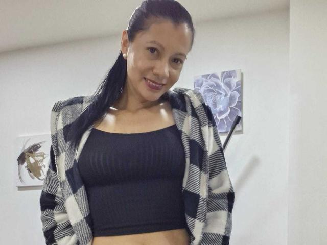 MelissaBaud - Live sex cam - 25407293
