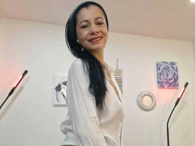 MelissaBaud - Sexe cam en vivo - 25407297