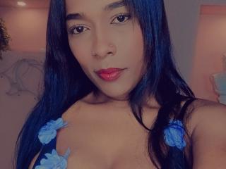 EvelyneBonnet - Live sex cam - 25407305