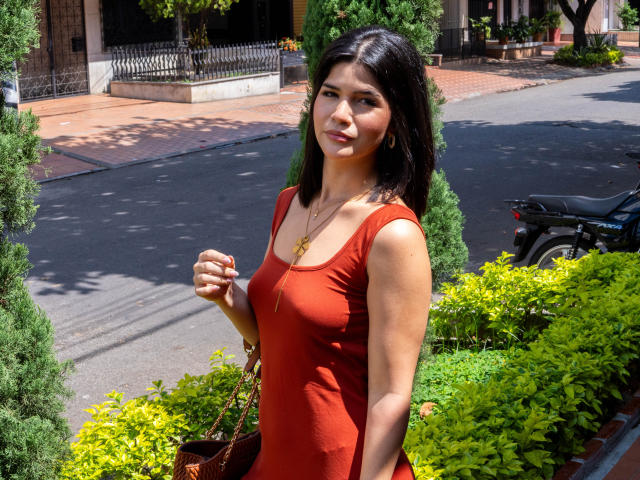 ScarlletZhen - Live sex cam - 25407389