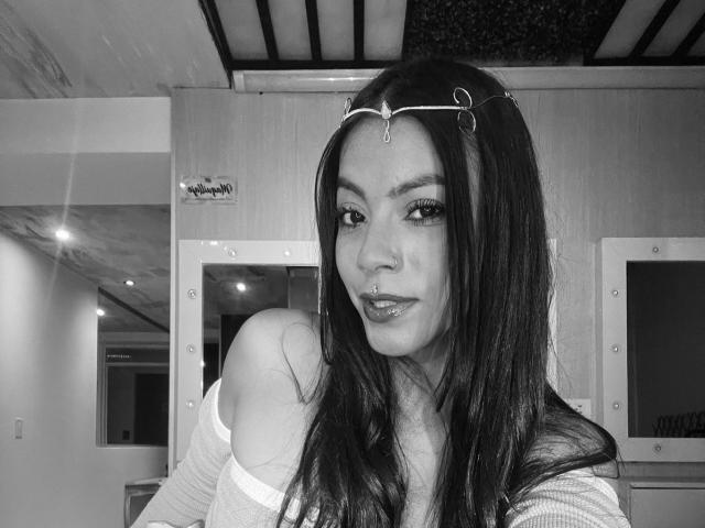 Amberv - Live sex cam - 25417229