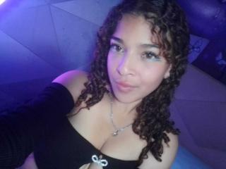 Amyrous - Live sex cam - 25417541