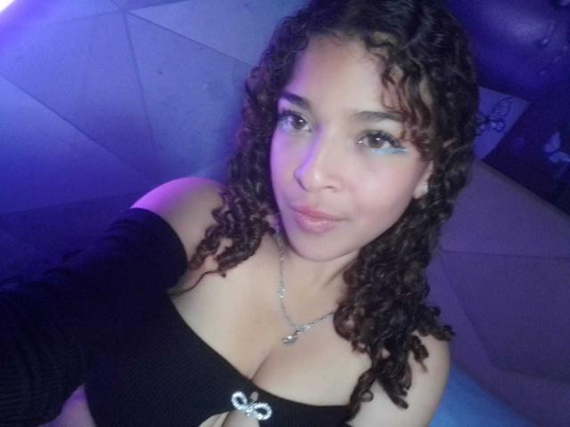 Amyrous - Live sex cam - 25417541