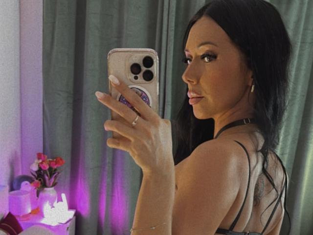 Nadeen - Live sex cam - 25418589