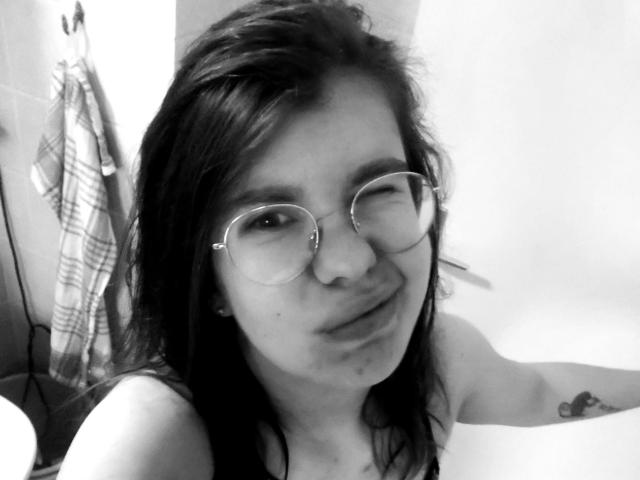 Tessa35-hot - Live sex cam - 25419785