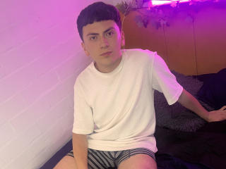 LuckasFrostt - Live sexe cam - 25420617