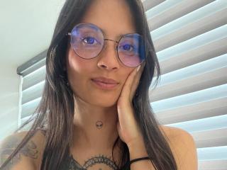 NiaWhite - Live porn &amp; sex cam - 25423001