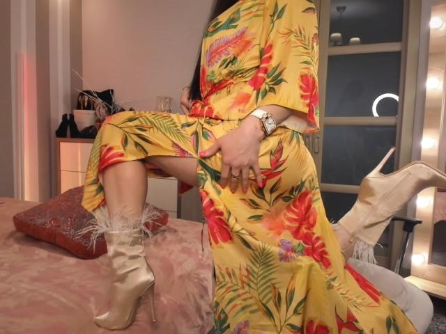 LinaLuchia - Live sex cam - 25423185