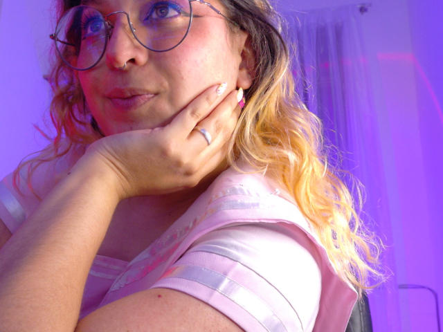 AmaliaRosse - Sexe cam en vivo - 25426137