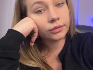 HollyCandyX - Sexe cam en vivo - 25426257