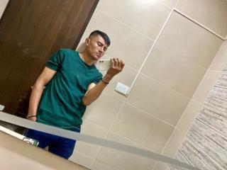 HotBrunoX - Live sexe cam - 25426625