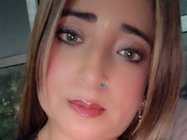 AlessadraJones - Live Sex Cam - 25427133