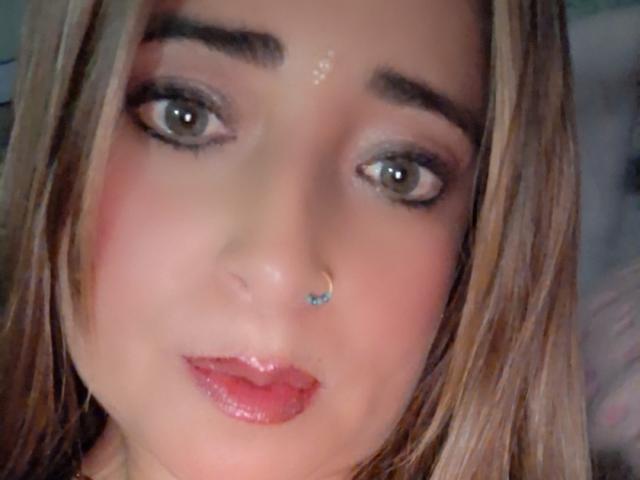 AlessadraJones - Sexe cam en vivo - 25427137