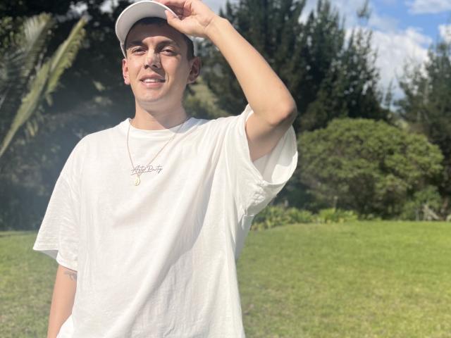 AndresHotGuy - Sexe cam en vivo - 25427717