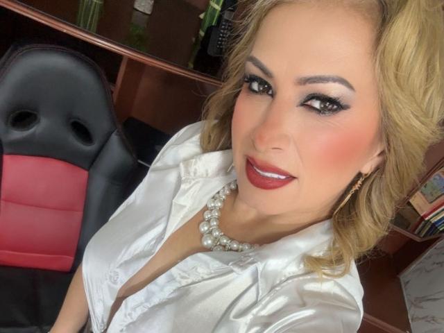 MisseScarleth - Live sex cam - 25427909