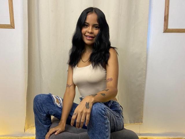 BellaLena - Live sexe cam - 25428393