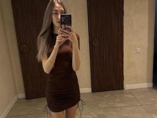 QueenKiss - Live sex cam - 25430785