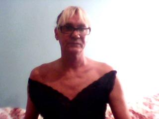 MarinneTs - online chat hot with this Trans with tiny titties 